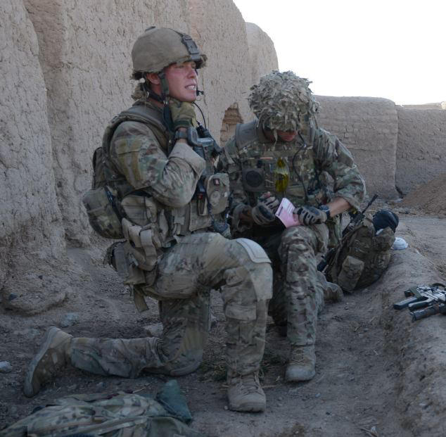 פ��Ӣ��ʿ�����䴩�����Լ����ս90����