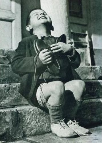 ��ս�ڼ䣬�µ����к��յ���Ь���ϲ��