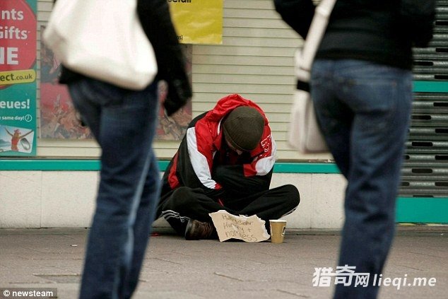 Ӣ��һ��ؤ������110��Ԫ�����������10��(1)