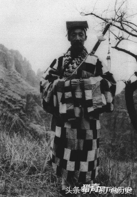 ������ʿ��ɽ�������̵㿹��ս��ʱ����Щ�ȹ�����(1)