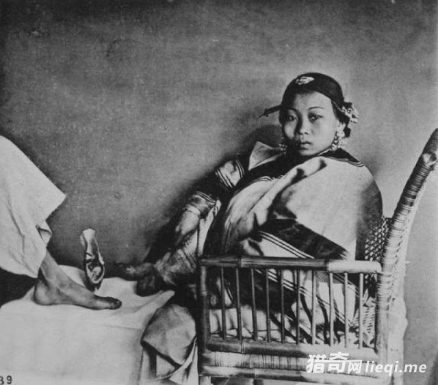 30�ž�ʱ����Ů�˵�����Ƭ���ع���С��Ϊ�����Ǹ����(9)