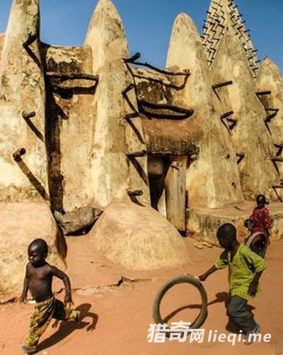 ������޹���һ����޺Ϸ������Ǹɻ�ǳ����㣬ҹ�ﾭ����������(1)