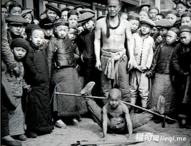 �峯ĩ��ĺ�������Ƭ��ÿһ�Ŷ����˳�˼����(1)