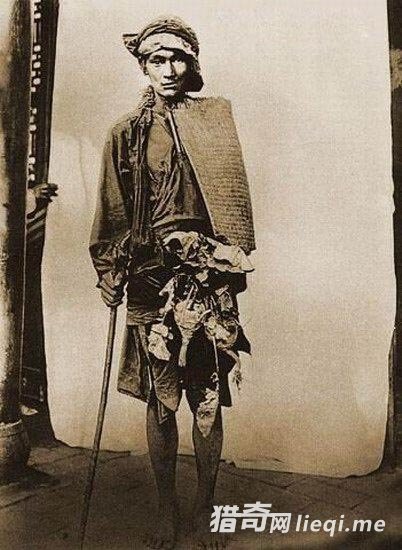 ����ǰ����Ƭ����ĩ�����ͷ��ؤ�����ﶼ����һ���򹷹�(5)