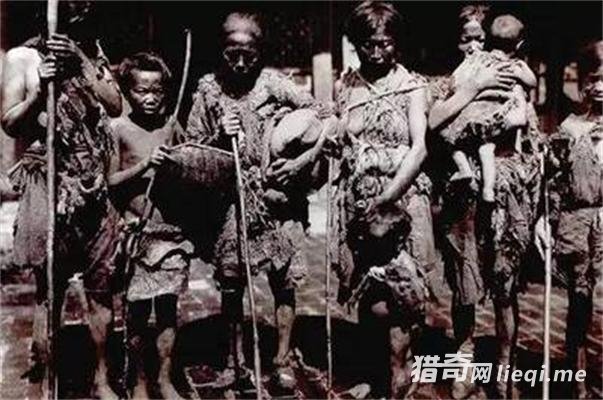 ����ǰ����Ƭ����ĩ�����ͷ��ؤ�����ﶼ����һ���򹷹�(4)