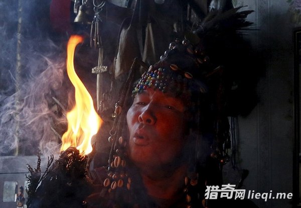 ������ʦ������ħ�����β��������Ż���ȷ�����£�(1)