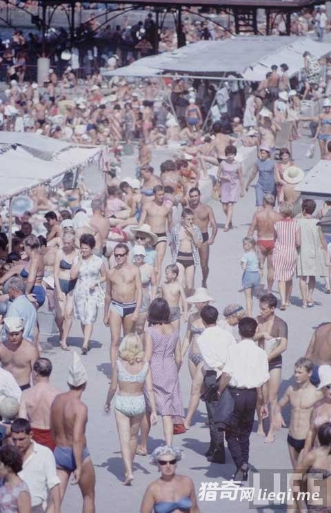 ����Ƭ��60���ǰ�������ŵ�ɳ̲����(5)