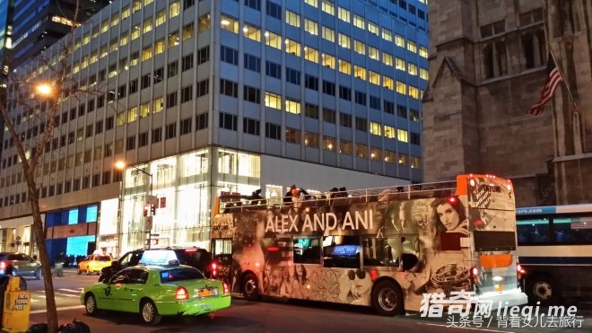 ÿƽ����1000��Ԫ��ȫ��������Ĵ�֣�����Ϊ����֮�֡�(1)