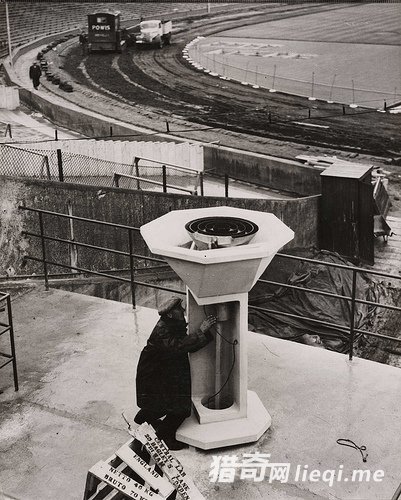 1948���׶ذ��˻�����Ƭ���ڶ��������ս����׽��˶���(2)