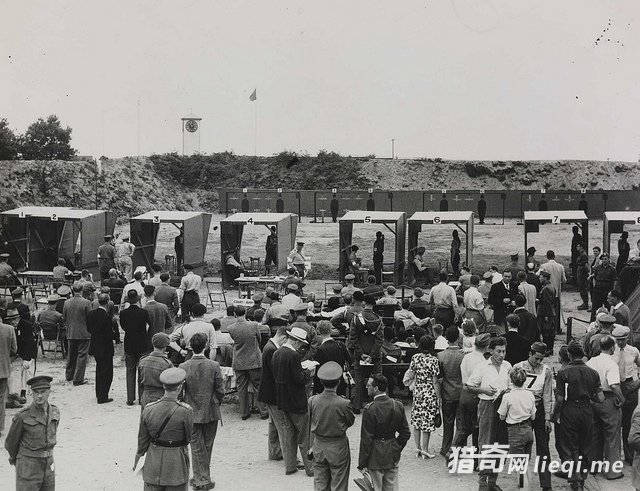 1948���׶ذ��˻�����Ƭ���ڶ��������ս����׽��˶���(4)