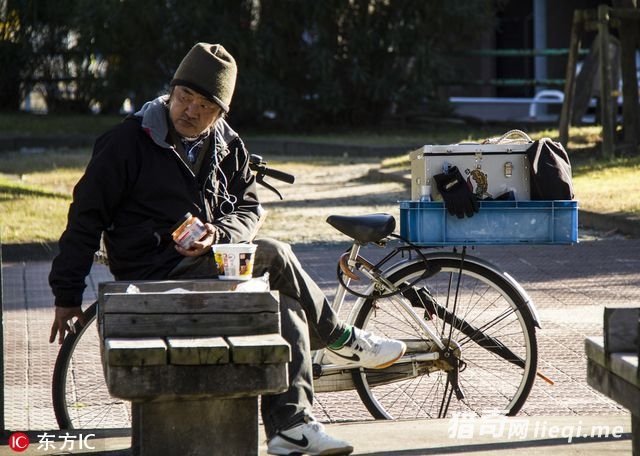 ְҵ��ؤ��н���򣿿����������߹��е���������(4)