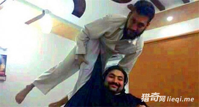 �Űٽ�İͻ�˹̹�ˣ�ǿ׳������񣬻�������ķ�ʽ���ǲ���Ҳ��(1)