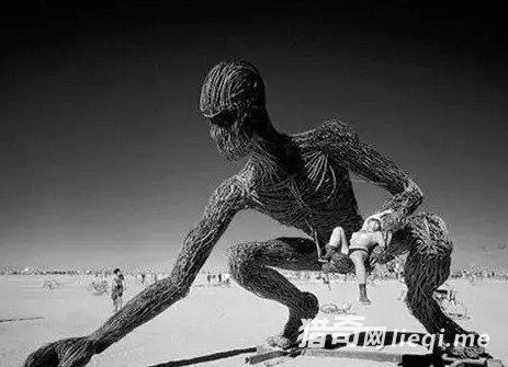 ��������ڵ�����ÿ��ֻ����8�죬֮����˼�������(1)