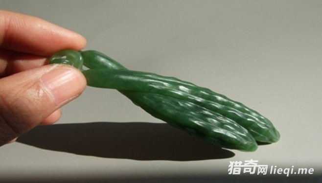 �����ڻ�һ���񡰻ƹϡ�����ʯ��ר�Ҽ������ֻ��ˣ�(1)