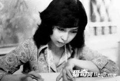 �й���һ��Ů��������ǵ���֮ĸ