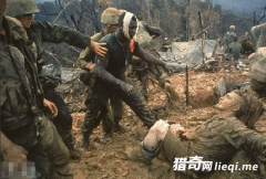 �ж������Ŵ������µ�ս��������ʷ����Ƭ