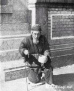 ����ǰ����Ƭ����ĩ�����ͷ��ؤ�����ﶼ����һ���򹷹�